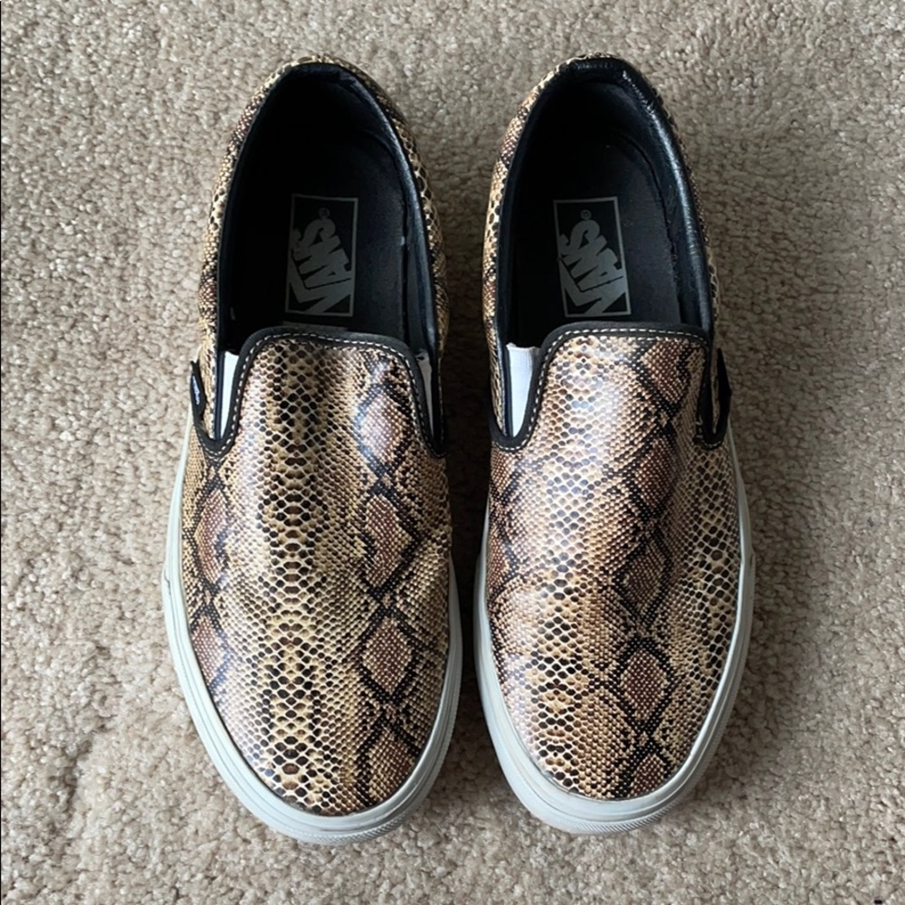 Vans Leather Snake 🐍 Slip On Sneakers